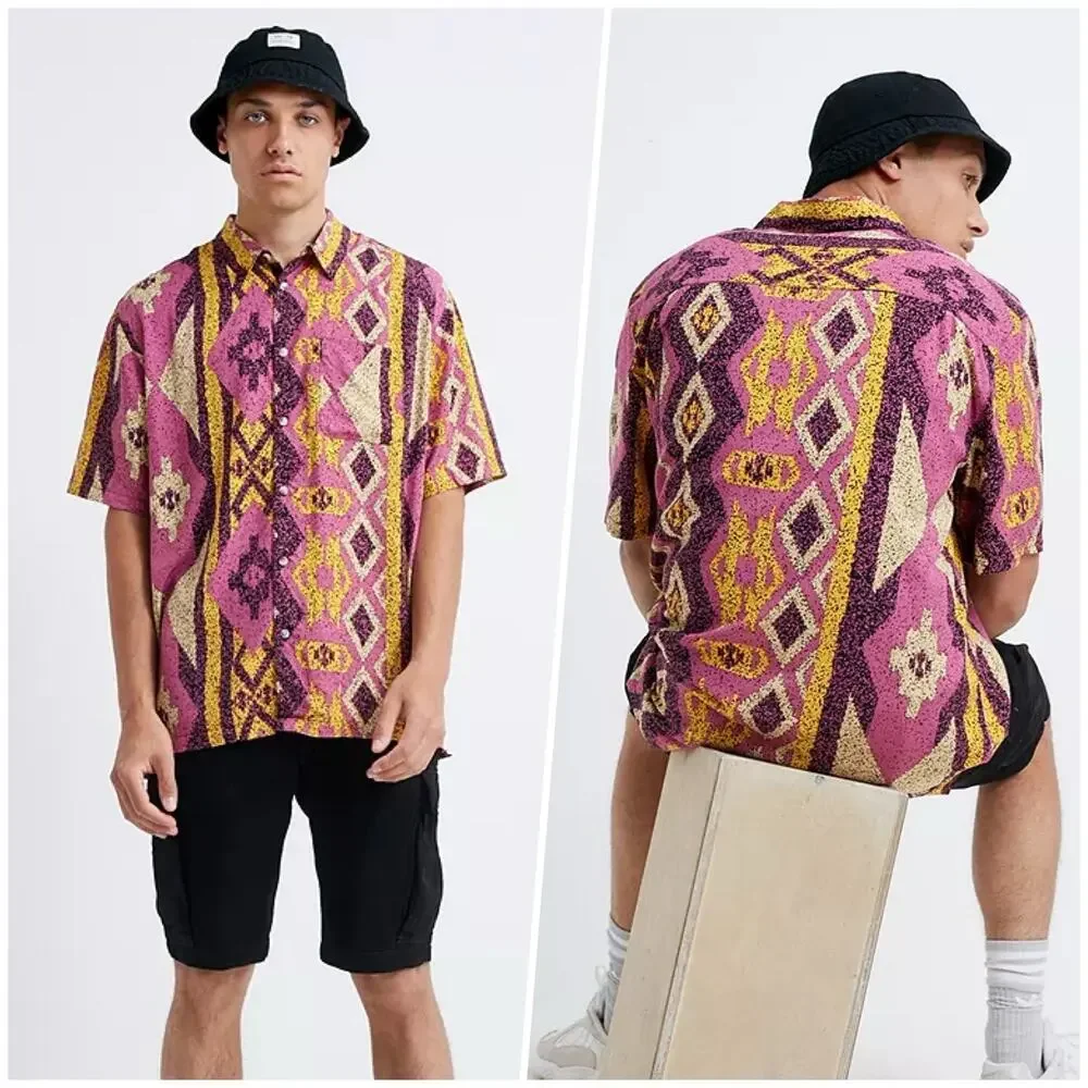 Urban Outfitters | Men | Southwestern Diamond Print Button Up Shirt | Medium - Picture 9 of 9